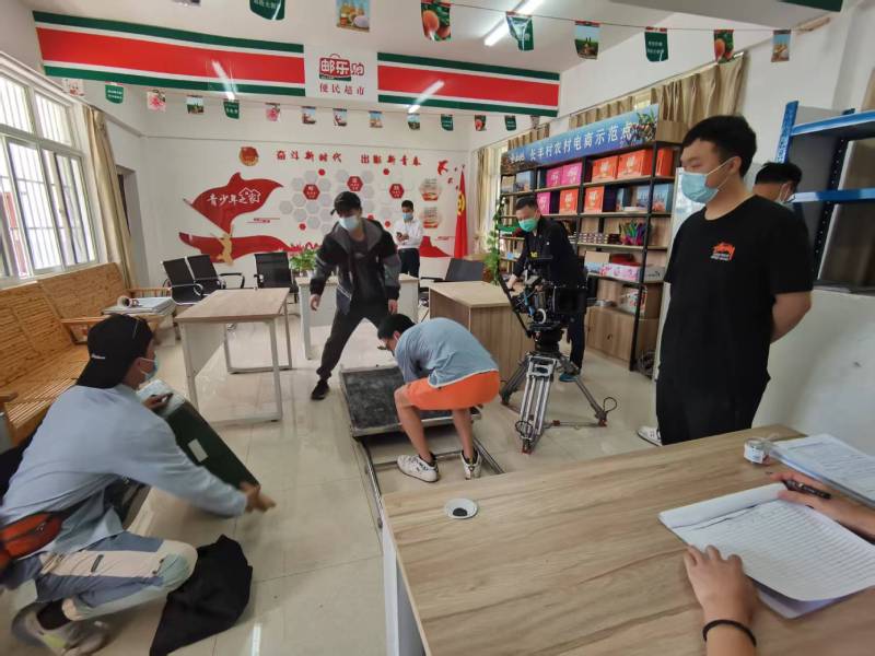 追星女孩心理学分析报告：利津县广告片拍摄公司揭秘饭圈应援式传播逻辑